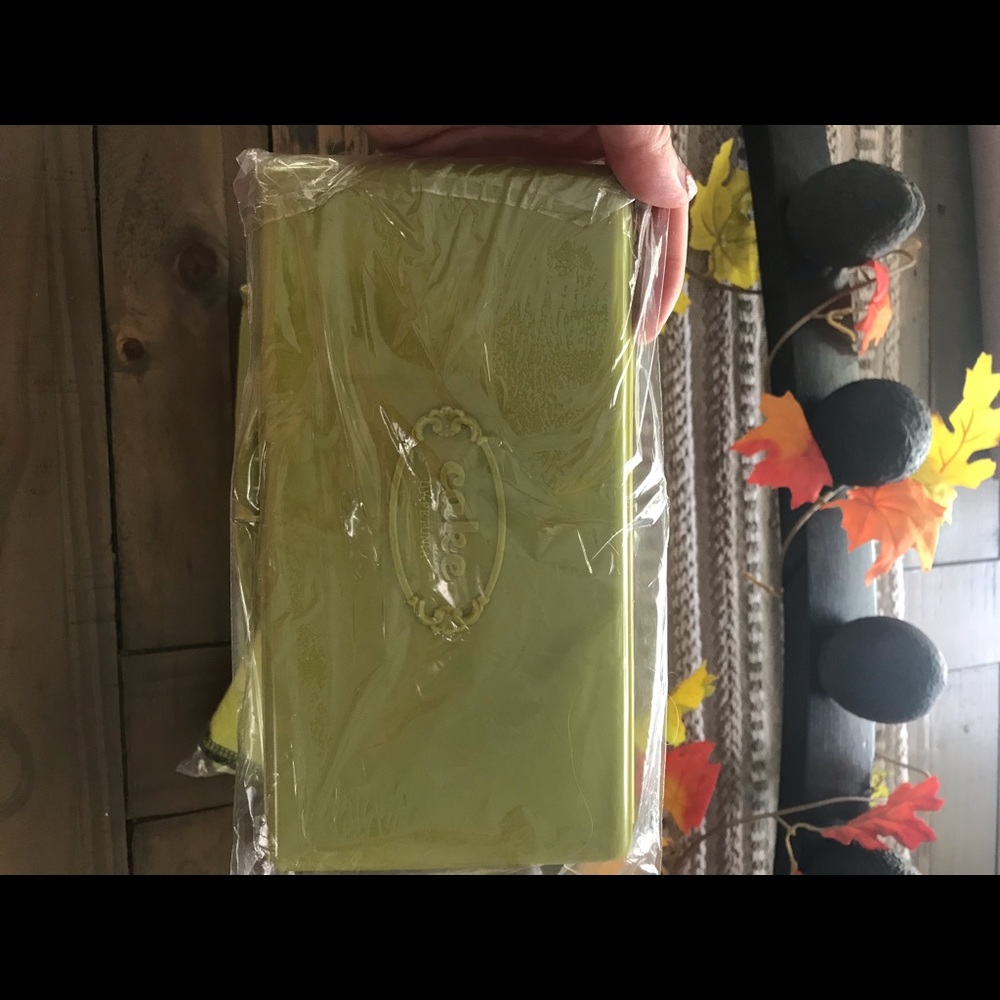 Petunia Pickle Bottom Diaper bag accessories - Picture 2 of 5